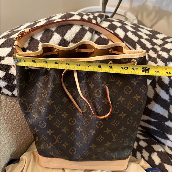 ✨AUTHENTIC✨ Louis Vuitton Monogram Noe Shoulder Bag -Vintage/Repaired … - Picture 6 of 17